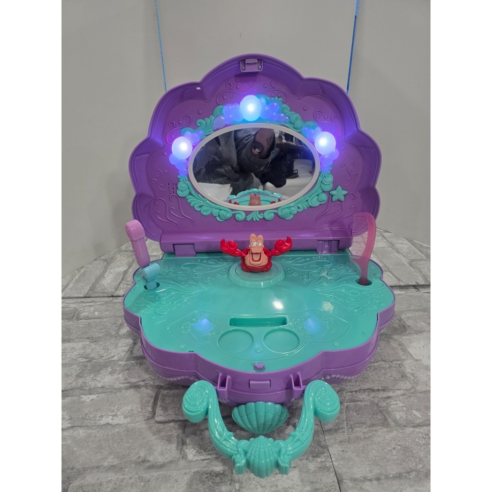 Disney Little Mermaid Princess Ariel Music Lights Portable Vanity VIDEO Comb